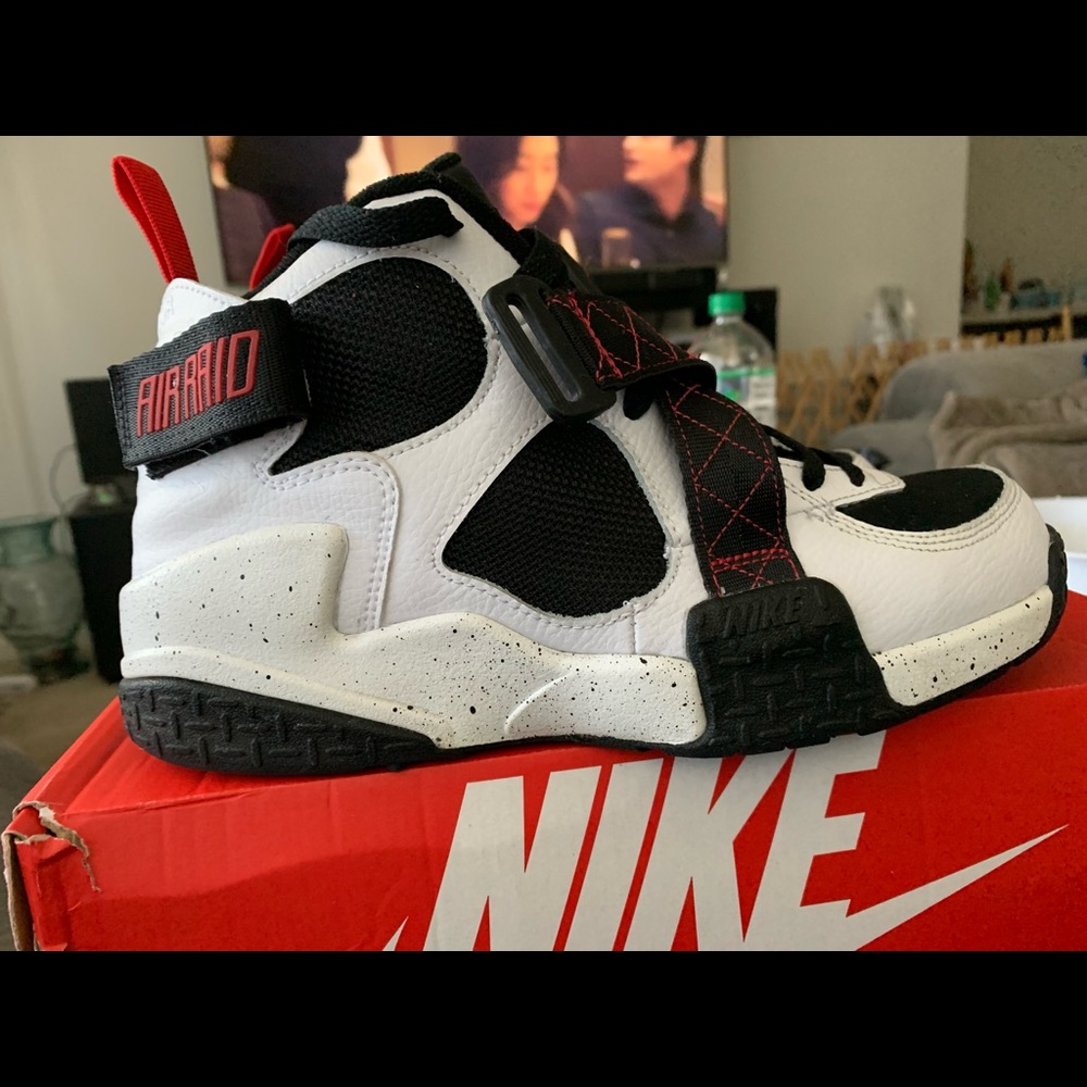 Nike Raids